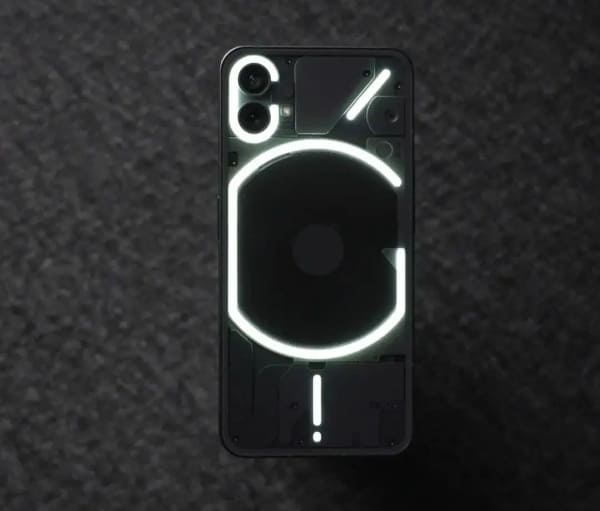 Tampilan Bodi Belakang dari Nothing Phone 1 