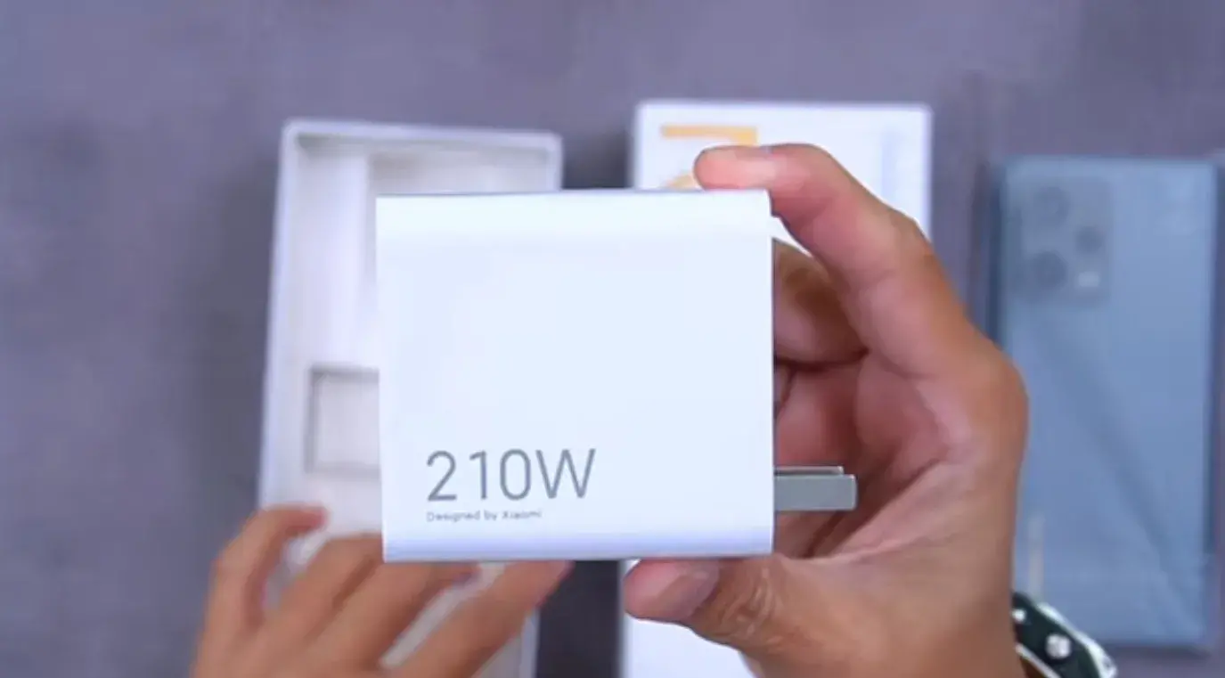 Charger 210W Xiaomi Redmi Note 12 Explorer Edition 