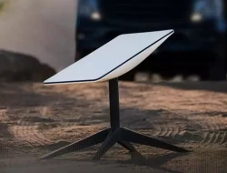 Starlink: Peluang atau Ancaman bagi Masa Depan Internet Indonesia?