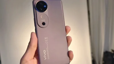 Review Smartfren Vivo V40