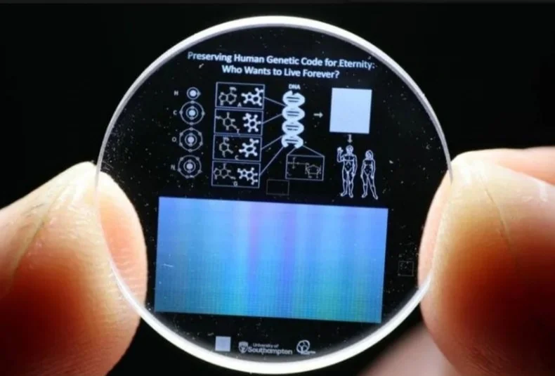 Teknologi Penyimpanan Data bernama Kristal Memori 5D