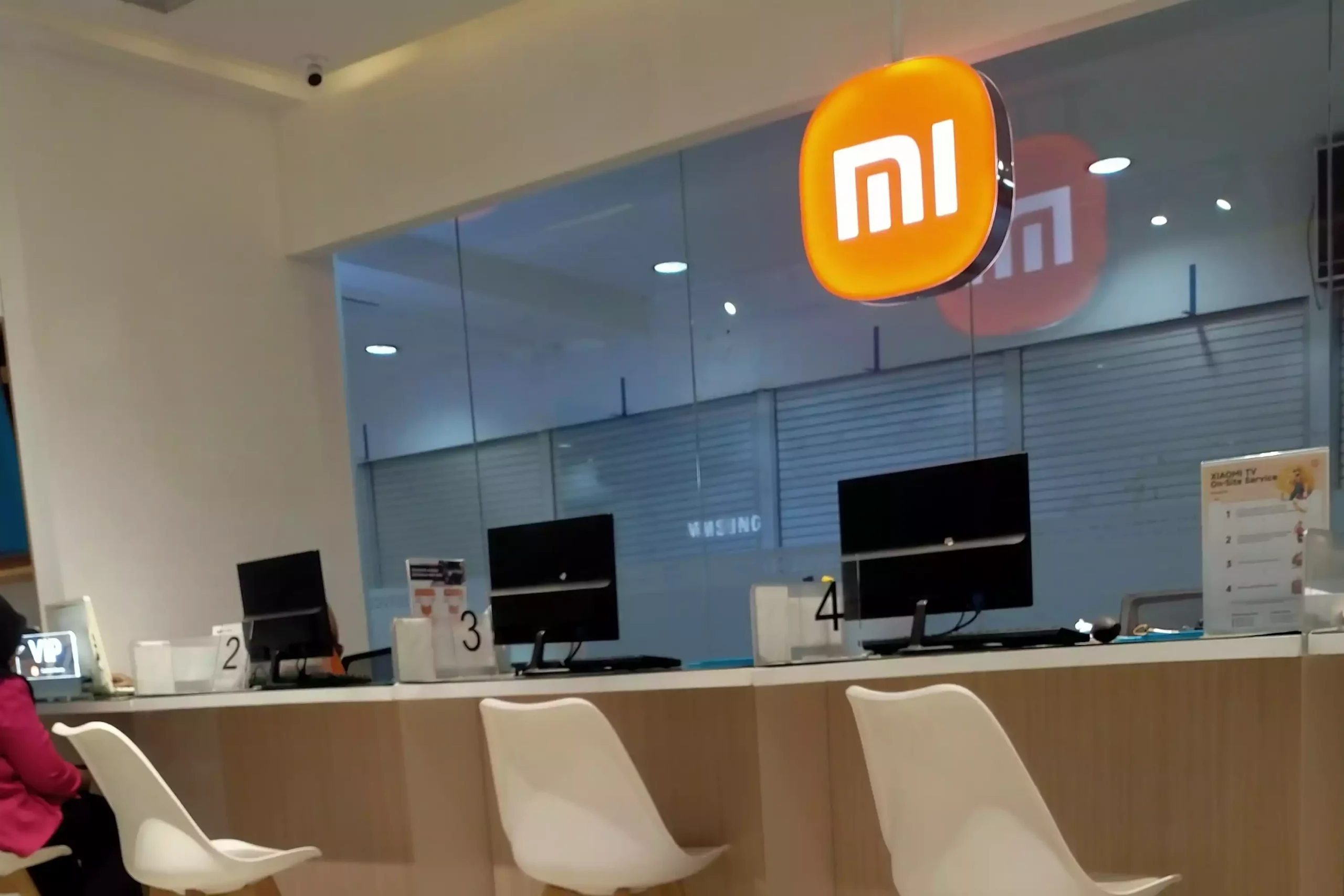 Pengalaman Memperbaiki Hp di Service Center Xiaomi Plaza Medan Fair