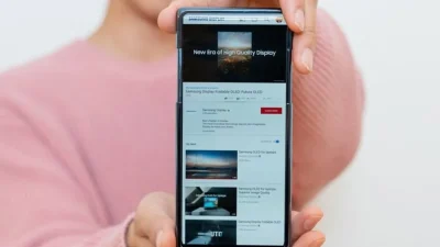 Samsung Resmi Perkenalkan Ponsel Konsep Geser