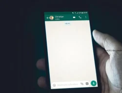 Iklan Masuk WhatsApp Setelah 11 Tahun: Selamat Datang atau Selamat Tinggal Privasi?